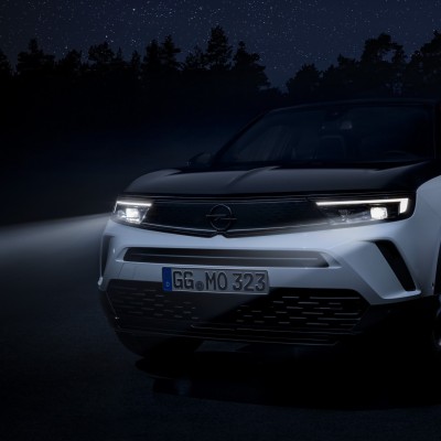 9 στους 10 οδηγούς δεν έχουν ιδέα – Τι ισχύει το βράδυ με τα φώτα;