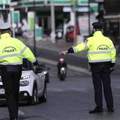 Έχεις αυτή τη συσκευή στο αυτοκίνητο; Το πρόστιμο του ΚΟΚ είναι 2.000 ευρώ!