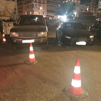 Ντου της Αστυνομίας στο Κολωνάκι – Πέρασε χειροπέδες σε παρκαδόρους