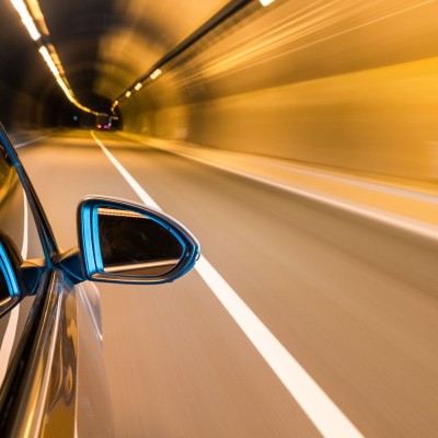 Σου «παίζουν» τα φώτα στο τούνελ; Δεν είναι αυτό που νομίζεις!