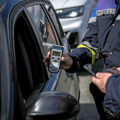 Το σπάνιο σύνδρομο οδηγού – Φαίνεται να οδηγεί πάντα μεθυσμένος