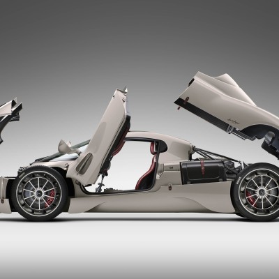 Βαφή αυτοκινήτου με σκόνη από το φεγγάρι – Κυριολεκτικά!