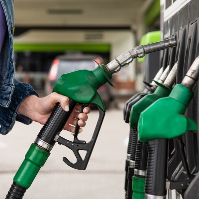 Η νέα απάτη στα βενζινάδικα - Πληρώνεις και το γέμισμα… του επόμενου [video]