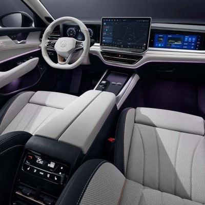 Το πρώτο Volkswagen με τρεις οθόνες στο ταμπλό - Δείτε ποιο είναι