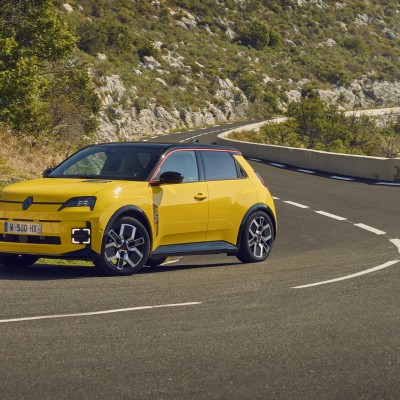 Οι τιμές του Renault 5 στην Κύπρο – Πόσο θα κοστίζει στην Ελλάδα;