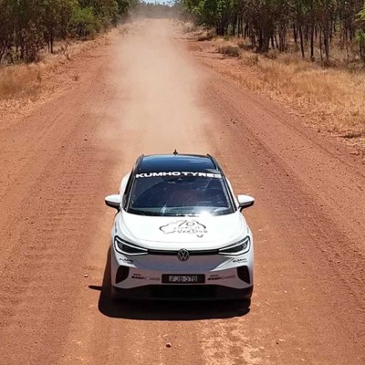 Παγκόσμιο ρεκόρ από τη Volkswagen - Ηλεκτρικό έκανε 33.548 km σε 42 μέρες! [video]