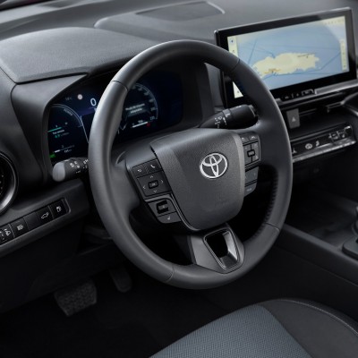 Το SUV της Toyota που καίει 4,7 lt/100 km και αγοράζεις με 355 ευρώ το μήνα