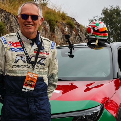 Ακέφαλη η 3η μεγαλύτερη αυτοκινητοβιομηχανία στον κόσμο – Πτώση 8,9% της μετοχής