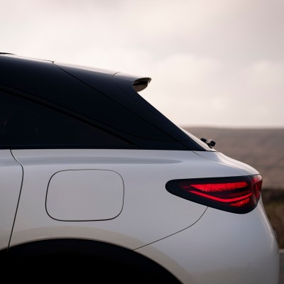 Νέο C-SUV στην Ελλάδα με 272 ίππους, εγγύηση 8 χρόνια και τιμή κάτω από 30.000 ευρώ - Ποιο είναι;