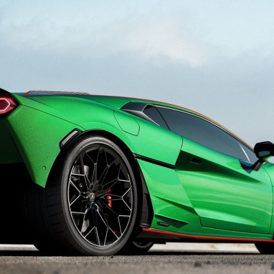 To 75% των κατόχων Lamborghini είναι χρεωμένοι μέχρι το λαιμό