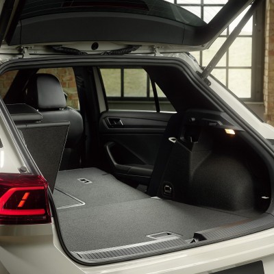 Τι δεν θα δεις στα καινούργια αυτοκίνητα; Το βασικό αξεσουάρ που απέσυραν οι εταιρείες