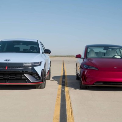 Hyundai Ioniq 5 Ν εναντίον Tesla Model 3 Performance - Ποιο είναι καλύτερο σε επιταχύνση και φρένα