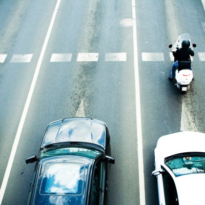 Κάρφωσε τον παραβάτη οδηγό και κέρδισε το 10% του προστίμου