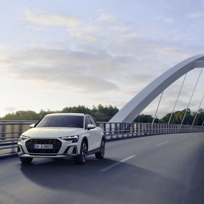 Στην Ελλάδα τα νέα Audi A3 που κάνουν 134 km με 0 βενζίνη – Τιμές