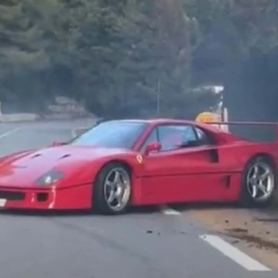 Στη μπαριέρα κατέληξε η Ferrari F40 του Lando Norris! [video]