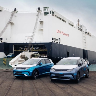 Το μεγαλύτερο πλοίο μεταφοράς αυτοκινήτων στον κόσμο - Φορτώνει 9.200 οχήματα