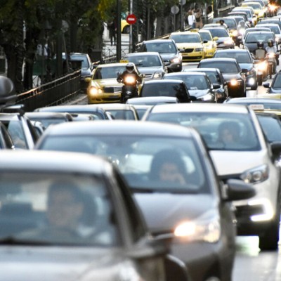 Ασφυξία στους δρόμους, για 10 km στην πόλη χρειάζονται μίνιμουμ 30 λεπτά – Η θέση της Αθήνας
