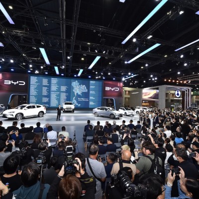 Η BYD ξεπέρασε σε πωλήσεις την Toyota – Η έκθεση που έγραψε ιστορία