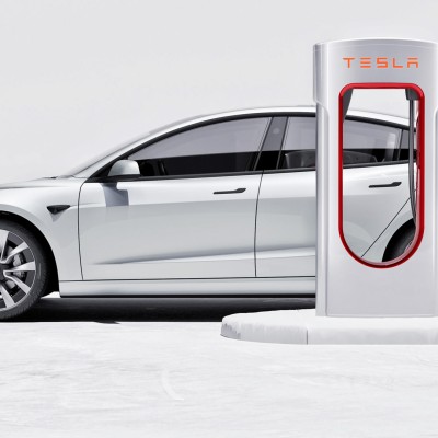 H Tesla καταρρέει - Πτώση εσόδων 71%