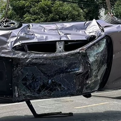 Φορτηγό πάτησε το Xiaomi SU7 και αυτό συνέχισε να λειτουργεί