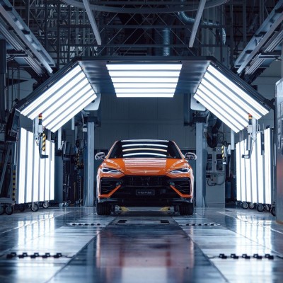 Το πιο γρήγορο SUV παραγωγής του κόσμου – Εκκινεί από τα 230.000 ευρώ