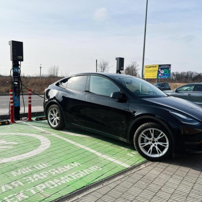 Η χώρα που δεν έχει ΦΠΑ και φόρους για τα ηλεκτρικά – Πούλησε 107.000 αυτοκίνητα