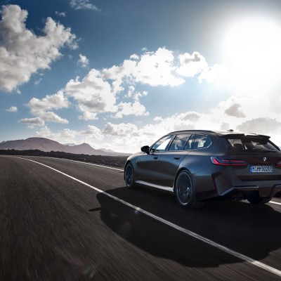 Τα πιο «γερά ποτήρια» οδηγούν premium μοντέλα – Τι έδειξε έρευνα