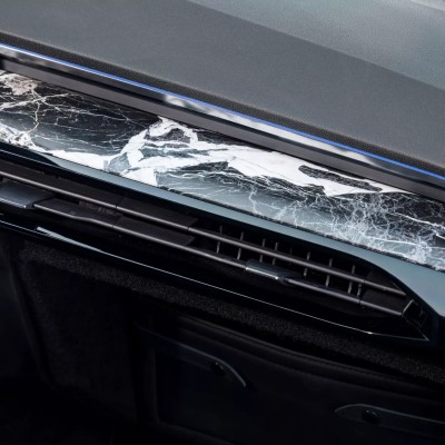 Με αυτοκίνητο 1.200 κυβικών κυκλοφορεί κορυφαίος ευρωπαίος ηγέτης – Έχει μάρμαρο μέσα στην καμπίνα