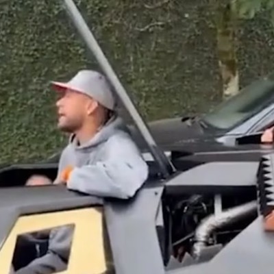 Video: Ο Neymar αγόρασε… Batmobile - Πλήρωσε 1 εκατ. ευρώ, αλλά δεν μπορεί να το οδηγήσει