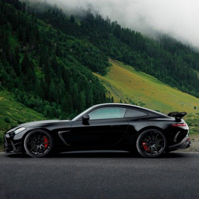 H μαύρη Mercedes που θέλουν όλοι – Έχει τιμή 530.621 ευρώ [video]