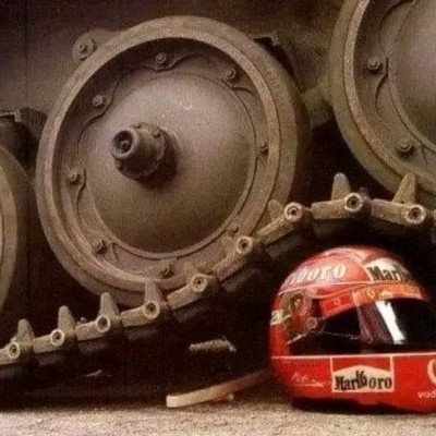 Όταν ένα τανκ πάτησε το κράνος του Michael Schumacher