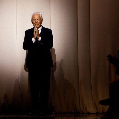 Giorgio Armani: Ο σχεδιαστής που άλλαξε τη μόδα πουλώντας… ένα αυτοκίνητο