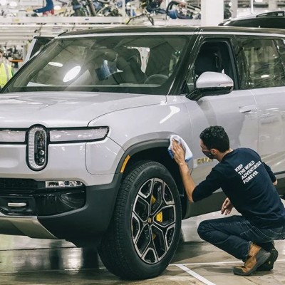 Εταιρεία πληρώνει τους πελάτες της – Για να μην την μηνύσουν