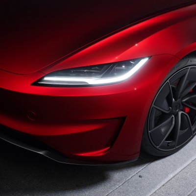 Στην Ελλάδα το Tesla με τη μεγαλύτερη αυτονομία – Χωρίς αύξηση τιμής