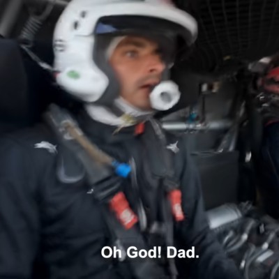 Ο μπαμπάς δεν σηκώνει το πόδι από το γκάζι – Δείτε τι έπαθε ο γιος [video]