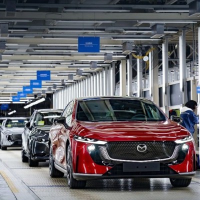 Αυτό είναι το νέο Mazda που έρχεται Ελλάδα - Πέτυχε 93%, το ίδιο σκορ με το Tesla