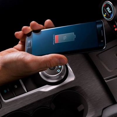 Γιατί το κινητό... ζεματάει όταν το φορτίζεις στο αυτοκίνητο;