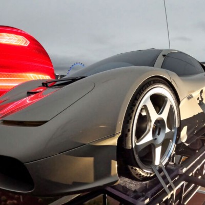 Το σύγχρονο αυτοκίνητο που διέλυσε κάθε ρεκόρ σε δημοπρασία