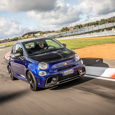 Ο κόσμος θέλει ηλεκτρικά hot hatch - Η Abarth επιστρέφει στα θερμικά μοτέρ!