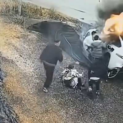 Σοκάρει το video: Σώθηκε από θαύμα οικογένεια όταν κλείδωσαν οι πόρτες