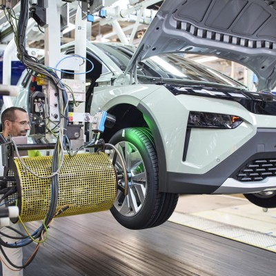 Θα αυξηθούν οι τιμές των αυτοκινήτων λόγω του πολέμου στο Ιράν;