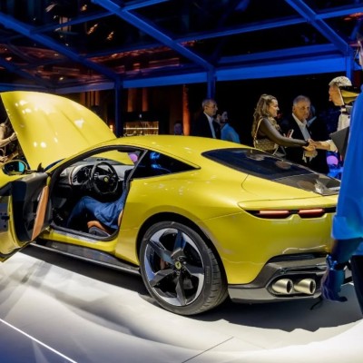 Mazda και Ferrari στη μάχη της χρονιάς – Για ένα μοντέλο που ακόμα δεν υπάρχει