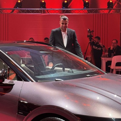 Το νέο αυτοκίνητο του Γιώργου Πρίντεζη - Ηλεκτρικό με 544 ίππους