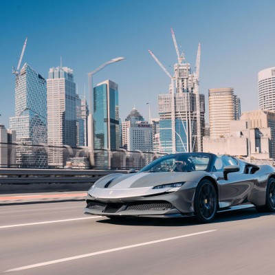 Πόλεμος στο Ιράν: Τι γίνεται με τις παραγγελίες των supercar στη Μέση Ανατολή;