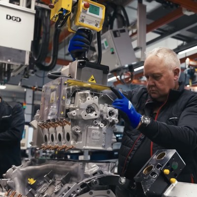 Εταιρεία επιτρέπει στους πελάτες να κατασκευάζουν τους δικούς τους κινητήρες - Υπό έναν όρο