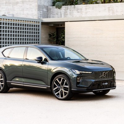 Πάτησε Ελλάδα το πιο έξυπνο και ασφαλές Volvo EX60 – Οι τιμές και εκδόσεις στη χώρα μας