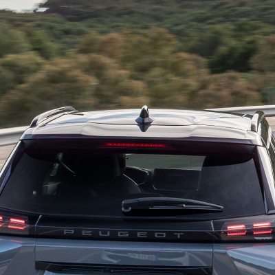 Πάνω από 1.000 Έλληνες αγόρασαν αυτό το Peugeot τον Απρίλιο– Και έχει τιμή 22.900 ευρώ