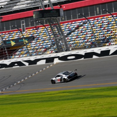 Η Audi με το R8 στο USCC