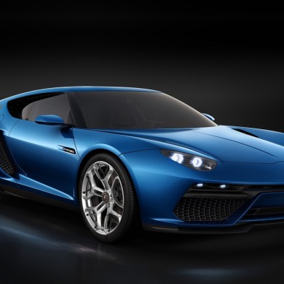 Όχι λέει στα υβριδικά η Lamborghini