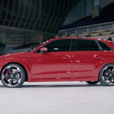 To νέο Audi RS3 παίζει Ice Hockey (VIDEO)